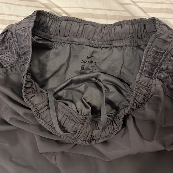 Nike Running Shorts - Picture 5 of 5